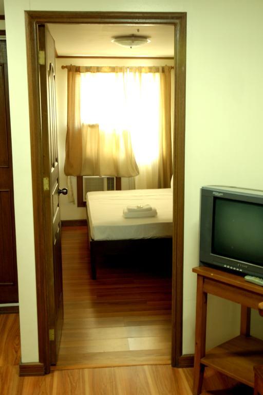 Isabelle Royale Makati Hotell Makati City Eksteriør bilde
