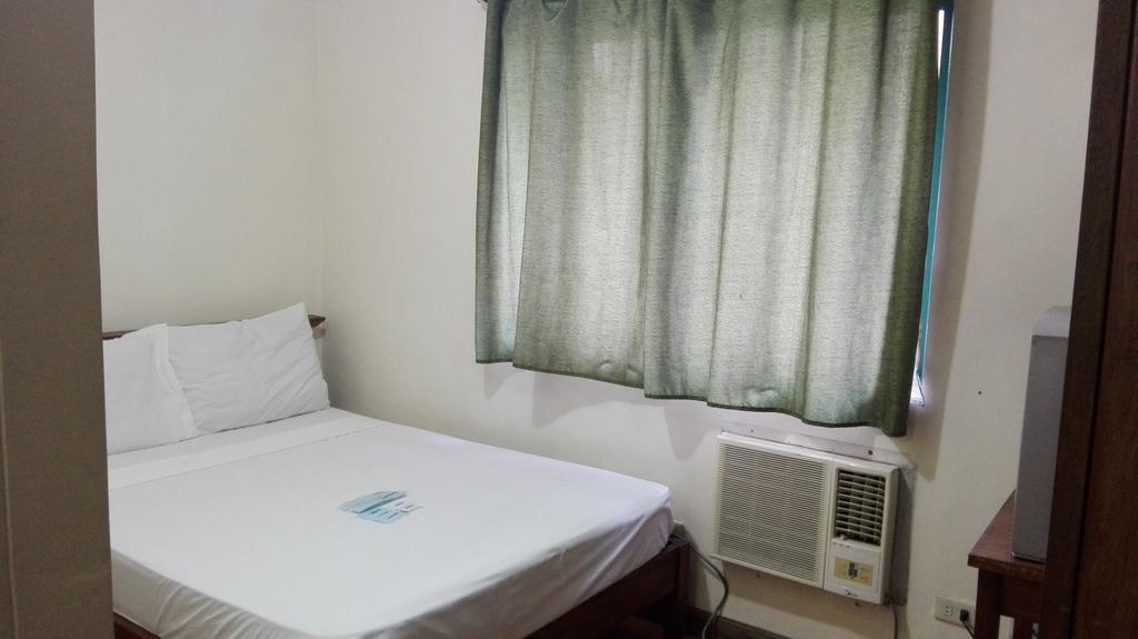 Isabelle Royale Makati Hotell Makati City Eksteriør bilde