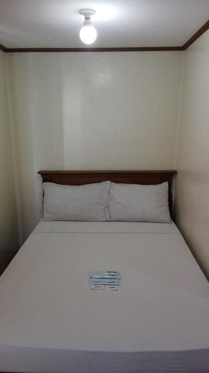 Isabelle Royale Makati Hotell Makati City Eksteriør bilde