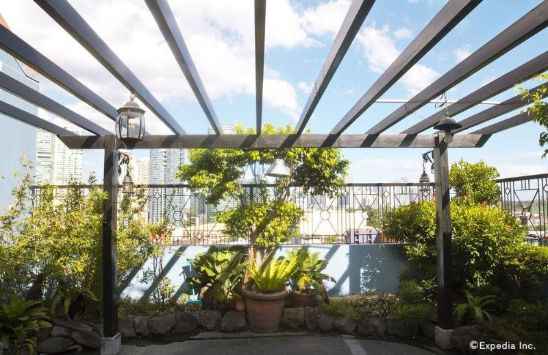 Isabelle Royale Makati Hotell Makati City Eksteriør bilde