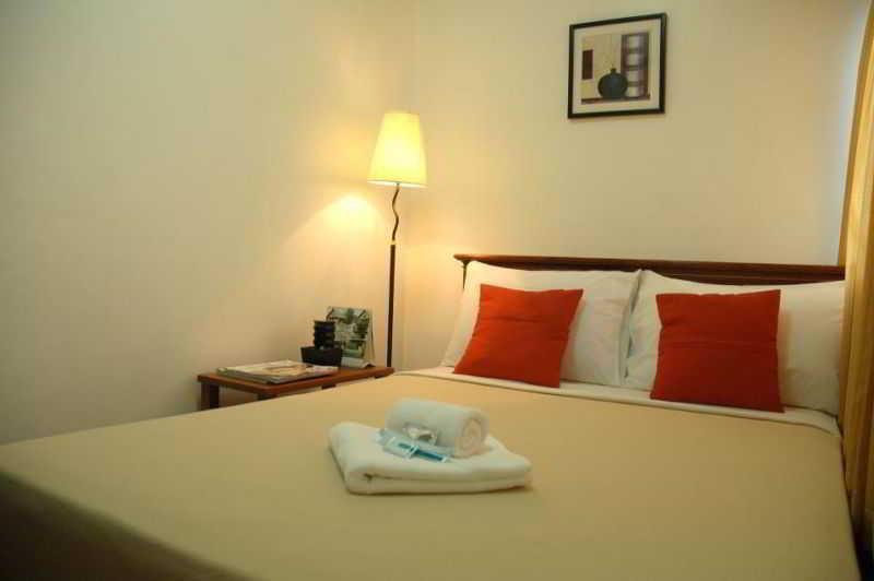 Isabelle Royale Makati Hotell Makati City Eksteriør bilde